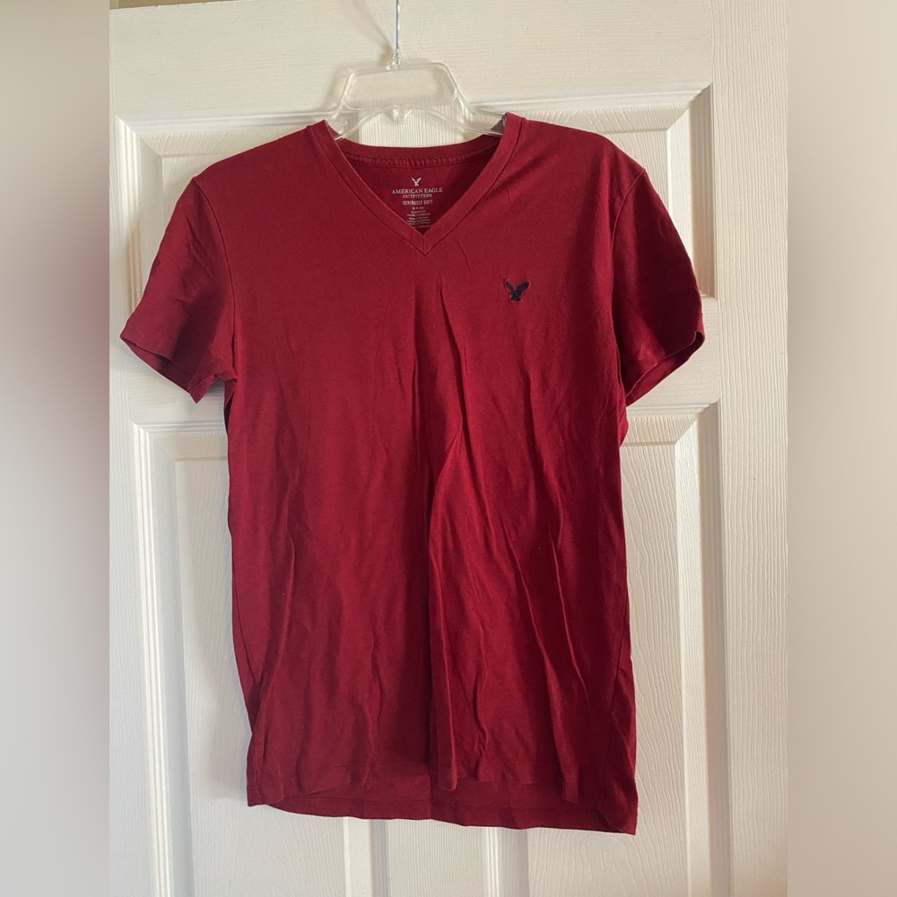 American rashly men’s Vneck shirt